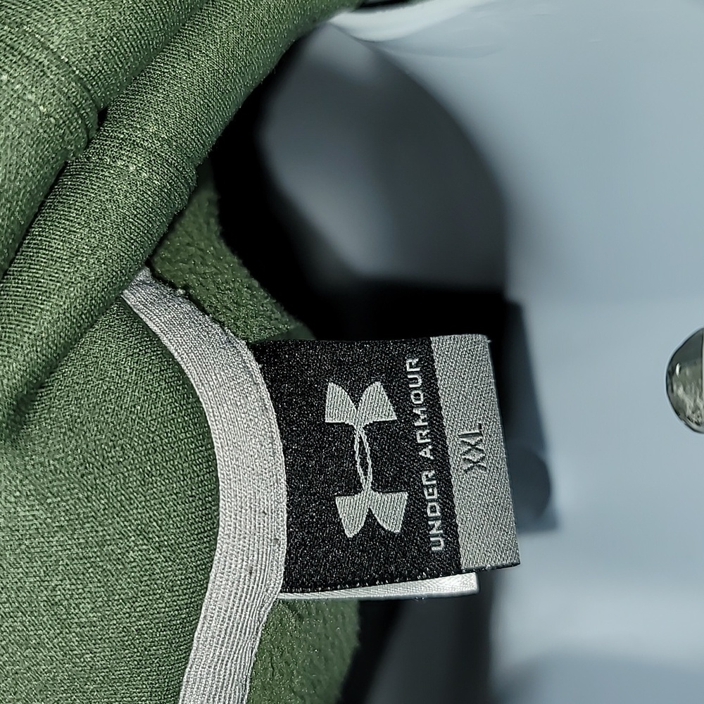 NWOT Under Armor hoodie - Picture 5 of 5